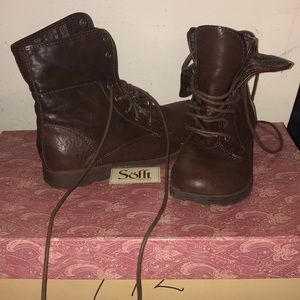 Short brown combat boots w/ foldable sides NWOT